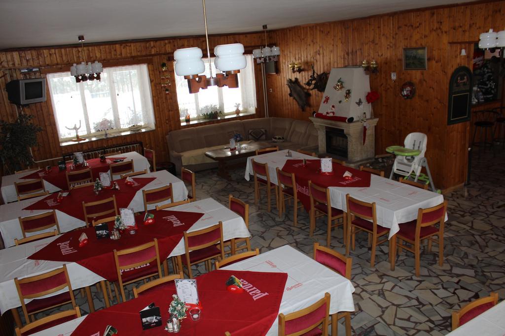 Sport Hotel Mustek 야히모프 외부 사진