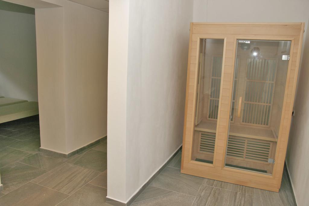 Sport Hotel Mustek 야히모프 외부 사진